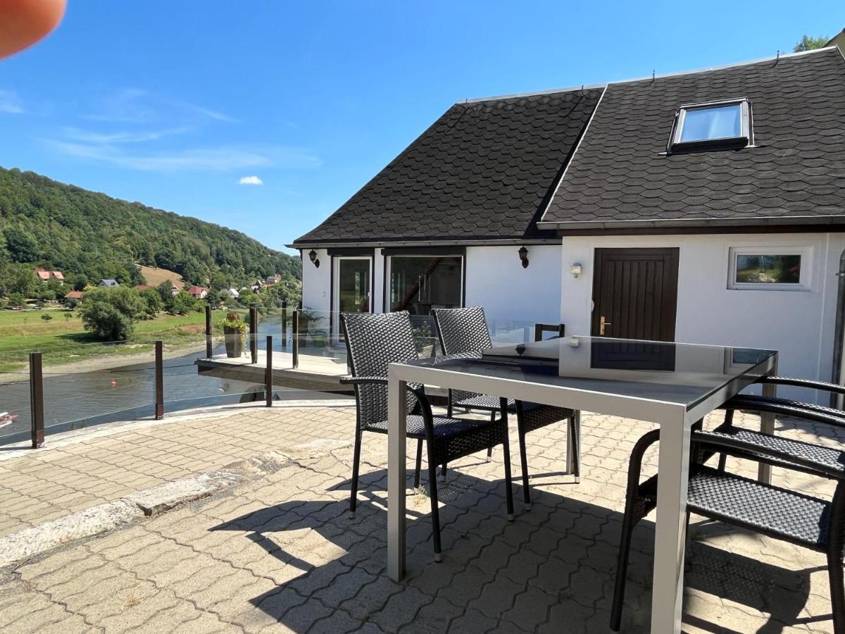 Saechsische-Schweiz-Ferienhaus-Wohnung-1-Mit-Elbblick-Sauna-Und-Kamin Königstein an der Elbe Eksteriør bilde