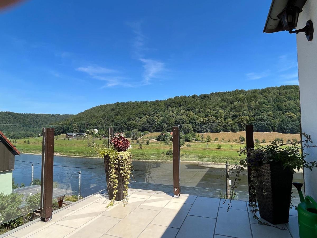 Saechsische-Schweiz-Ferienhaus-Wohnung-1-Mit-Elbblick-Sauna-Und-Kamin Königstein an der Elbe Eksteriør bilde